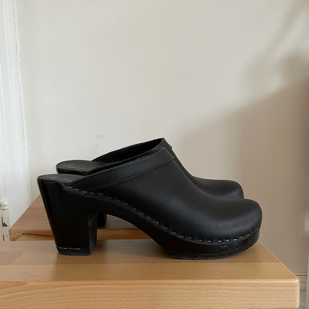 No. 6 Old School Clog High Heel - like new!